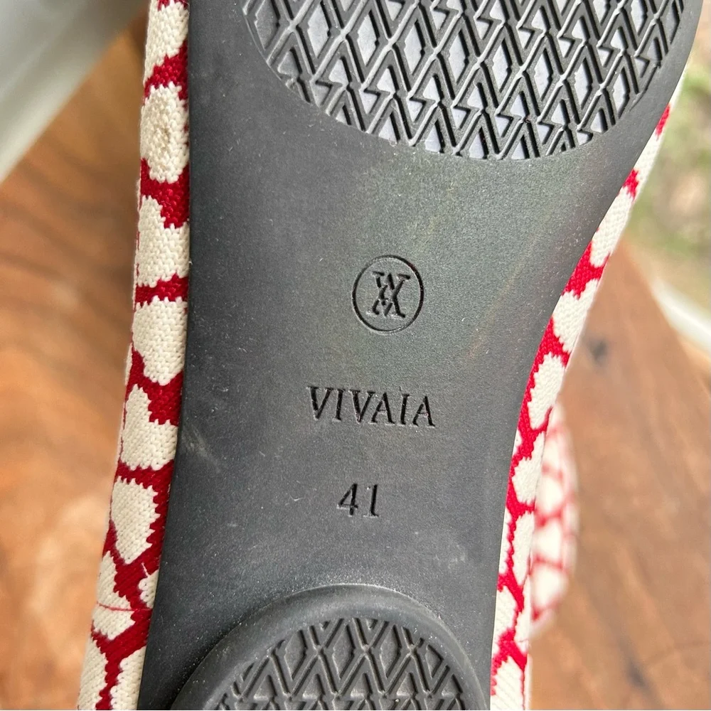 Vivaia Tamia Almond-Toe‎ Mary-Jane Valentine's Day Cream Ivory Red Heart 41 9.5